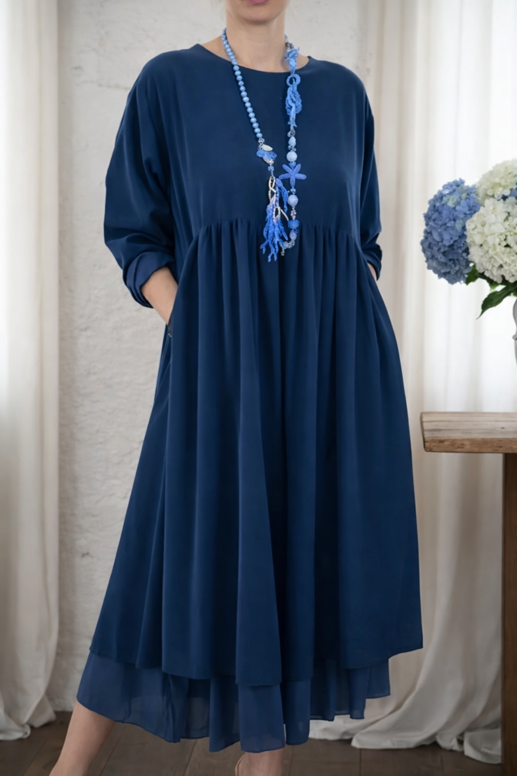 Elżbieta | Luźna sukienka maxi z praktycznymi kieszeniami