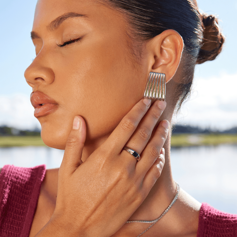 Ember pierścionek srebrny z szmaragdem