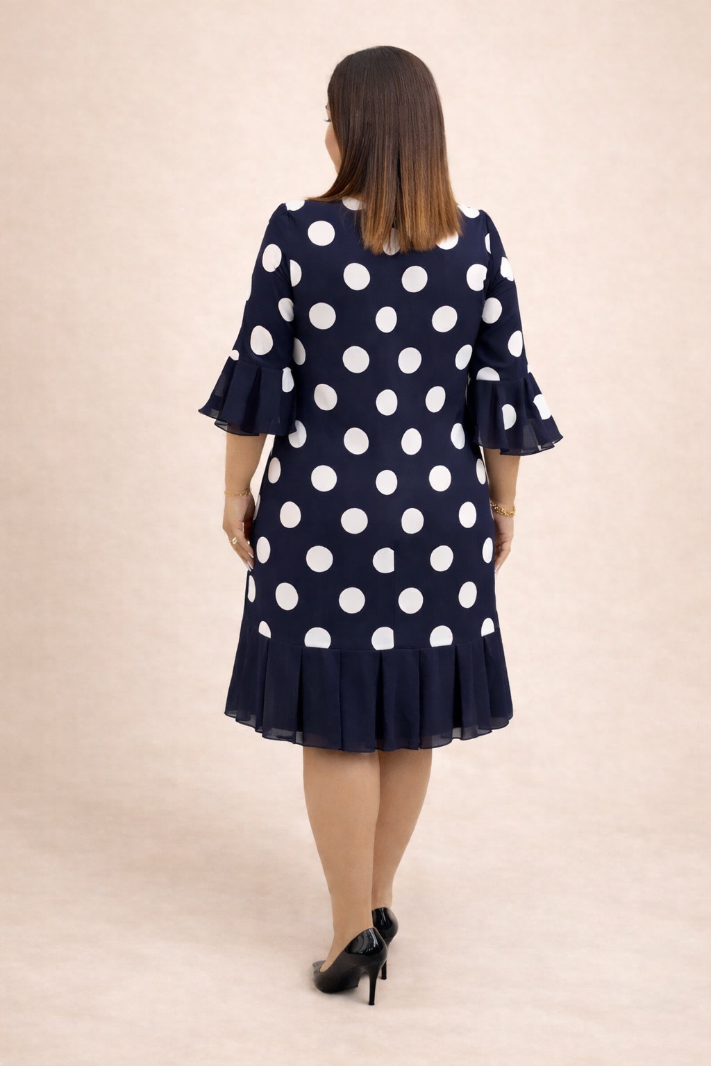 AURELIA | Elegancka Sukienka Midi w Delikatne Grochy