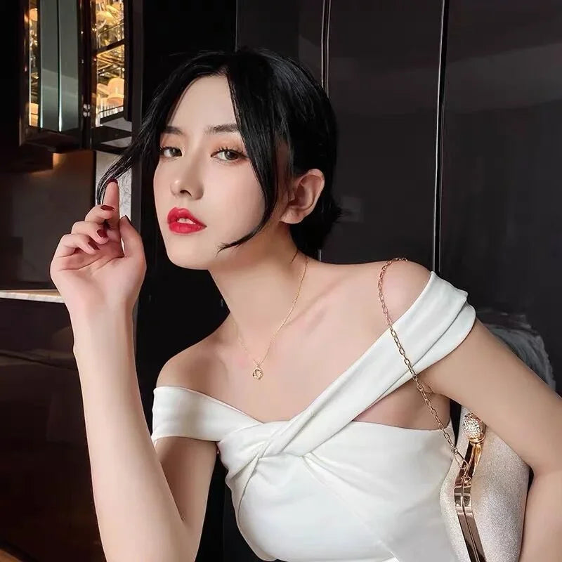 Ponadczasowy minimalistyczny naszyjnik