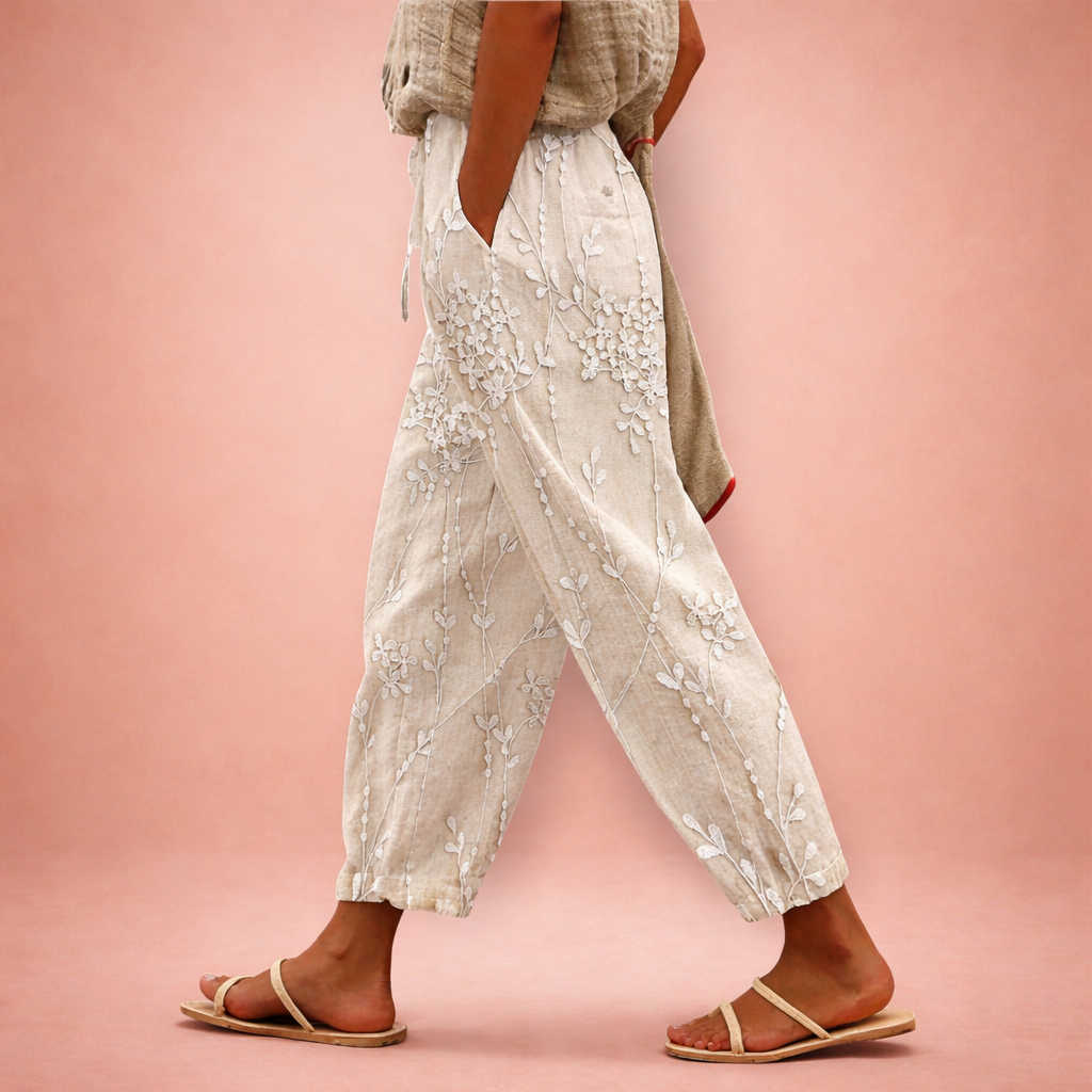 Zoey | Rozkloszowane spodnie z wzorem liści winogron